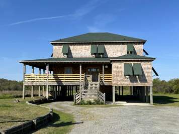 SN8614 - Cedar Manor