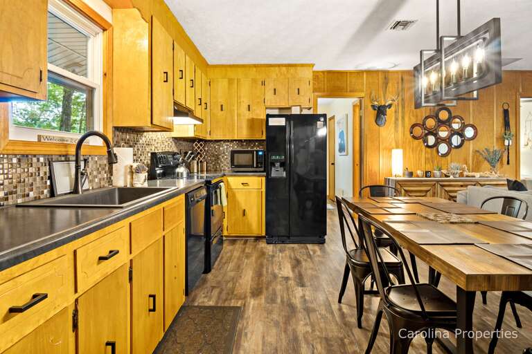 Large, fully functional kitchen