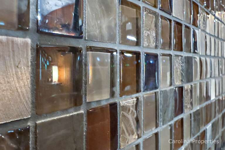 Beautiful backslash in the kitchen