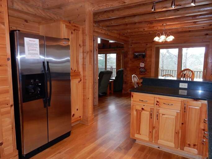 Large side-by-side refrigerator