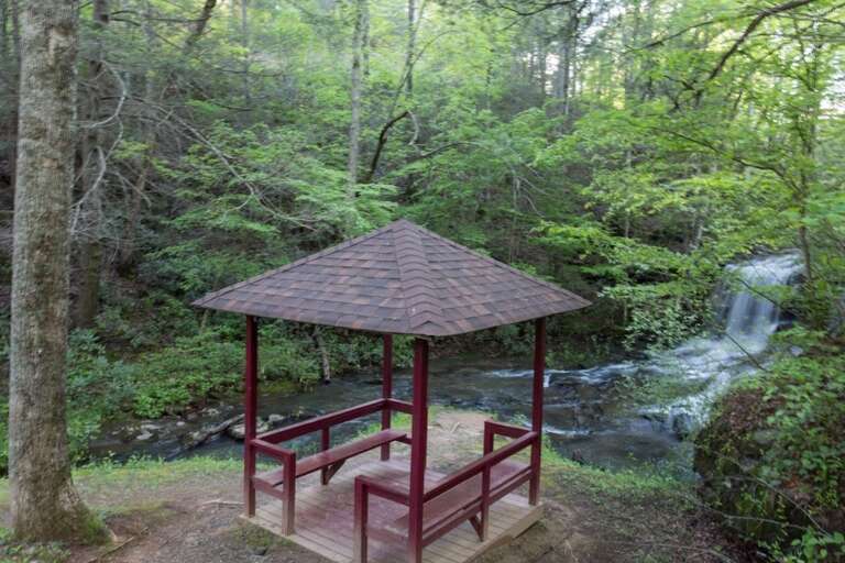 You will have access to all of the amenities of Riverbend at Lake Lure. You will have access to all of the amenities of Riverbend at Lake Lure.