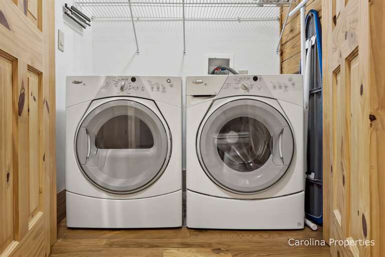 Washer and dryer on the main level