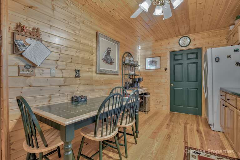 Additional dining area