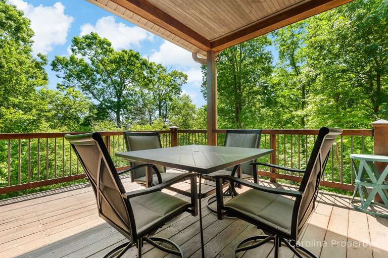 Plenty of deck seating