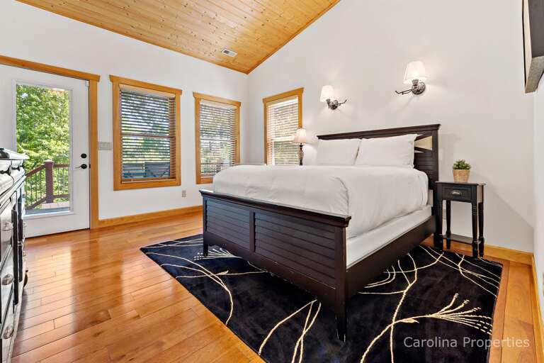 There is a swing just outside the deck access door