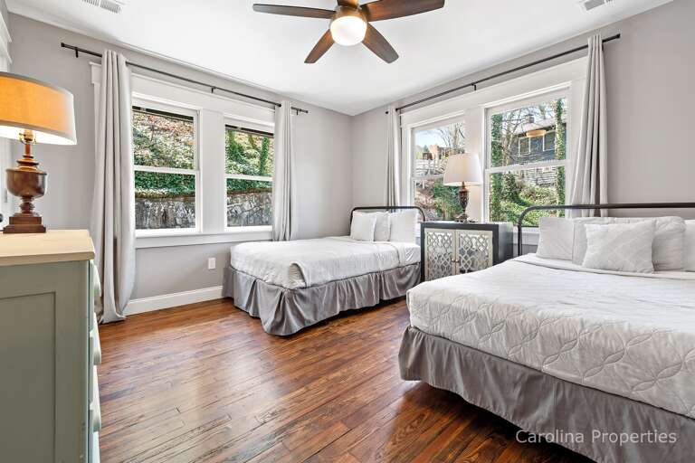 Bedroom 2 with 2 queen beds Bedroom 2 with 2 queen beds