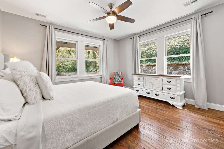 Bedroom 1 additional view Bedroom 1 additional view