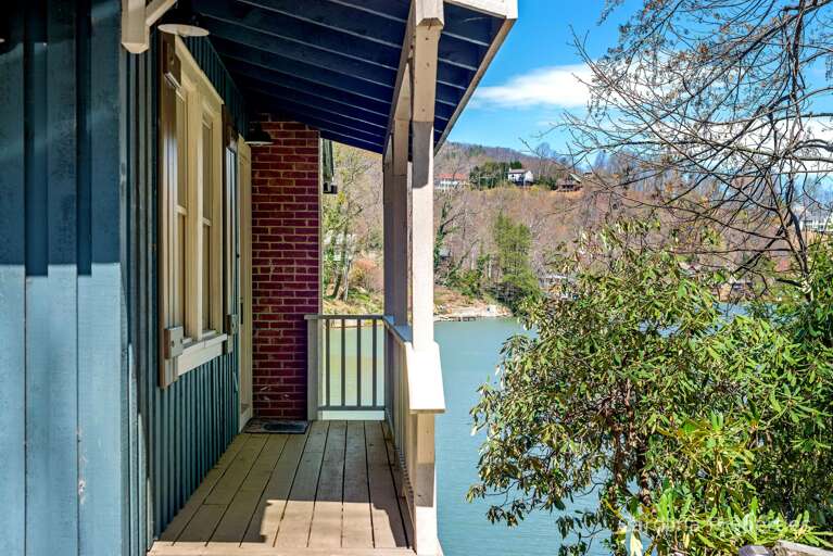 Welcome to Bluegill Lakehouse Welcome to Bluegill Lakehouse