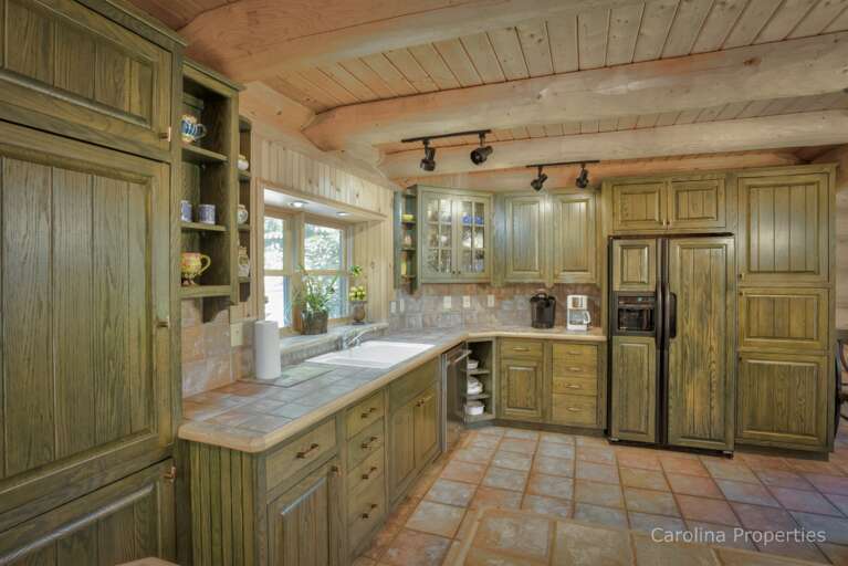 Cook meals with friends and family in this full size Kitchen