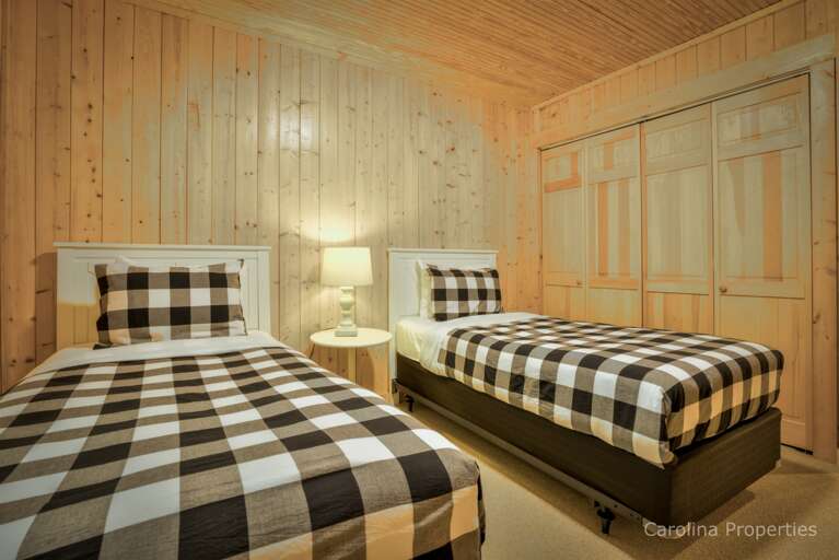 Cozy second bedroom, features 2 twin beds. Perfect for kids!