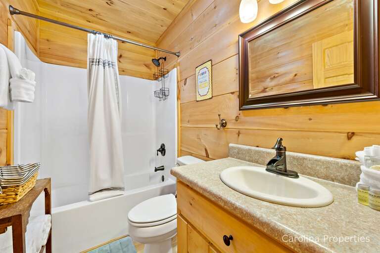 Full bathroom number 1 Full bathroom number 1