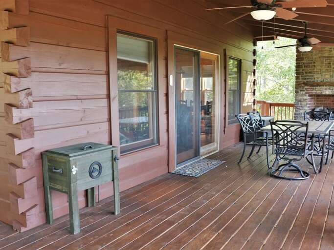 Extremely comfortable deck. 