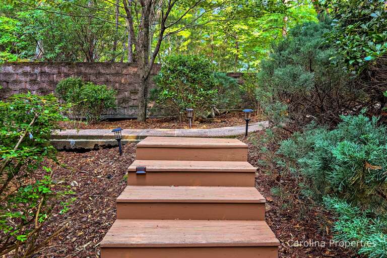 No walking through mud here! No walking through mud here!