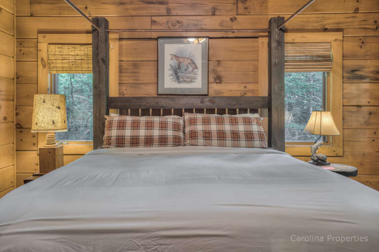 Additional view of bedroom 1 in the cabin with king size bed