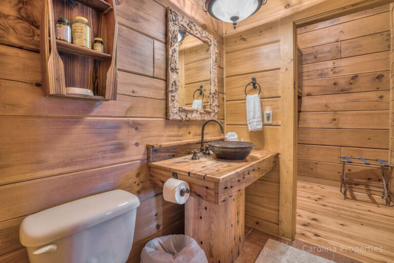 Bathroom for bedroom 1