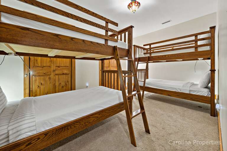 On the lower level are 2 sets of bunk beds On the lower level are 2 sets of bunk beds