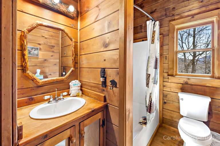 The full bath has a bathtub/shower combination