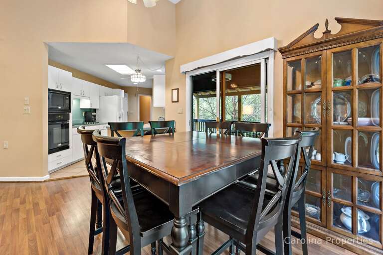 Dining table with seating for 6