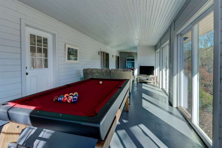 Pool table