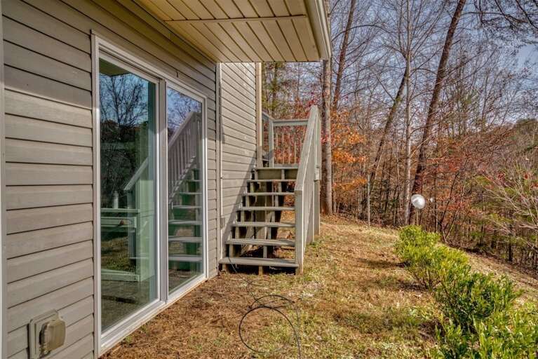 Outdoor stair access to the deck