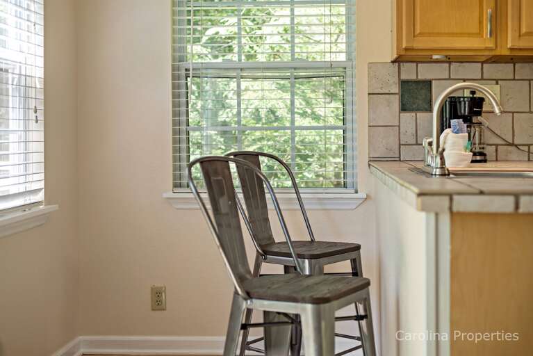 Bar stools to sit at the kitchen counter Bar stools to sit at the kitchen counter