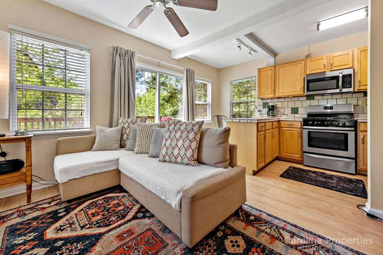 Cozy couch to relax or watch TV Cozy couch to relax or watch TV
