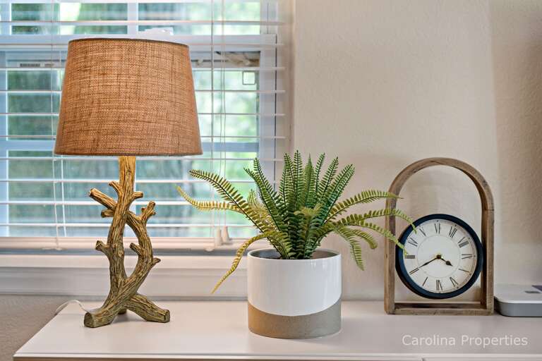 Nice decor throughout the home