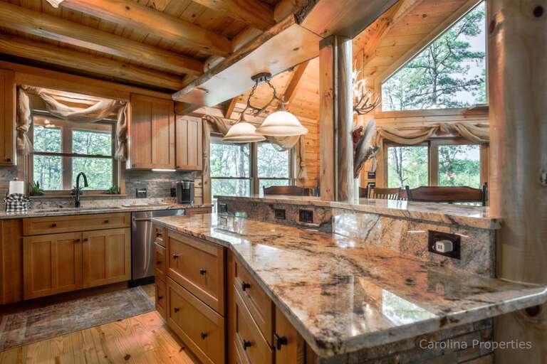 Luxurious and fully functional kitchen Luxurious and fully functional kitchen