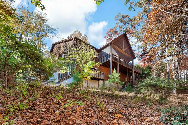 Additional view of the back of the home