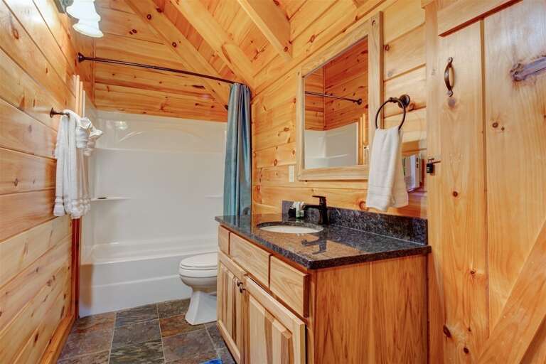 Upper level full bath Upper level full bath