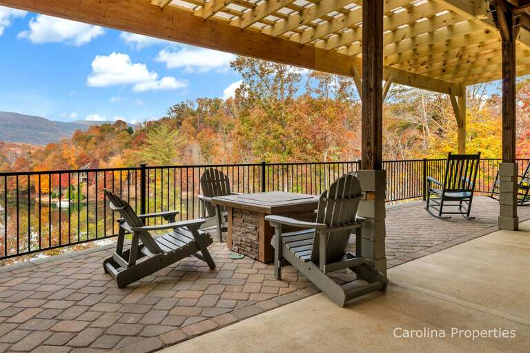 Fire table on the lower leve deck