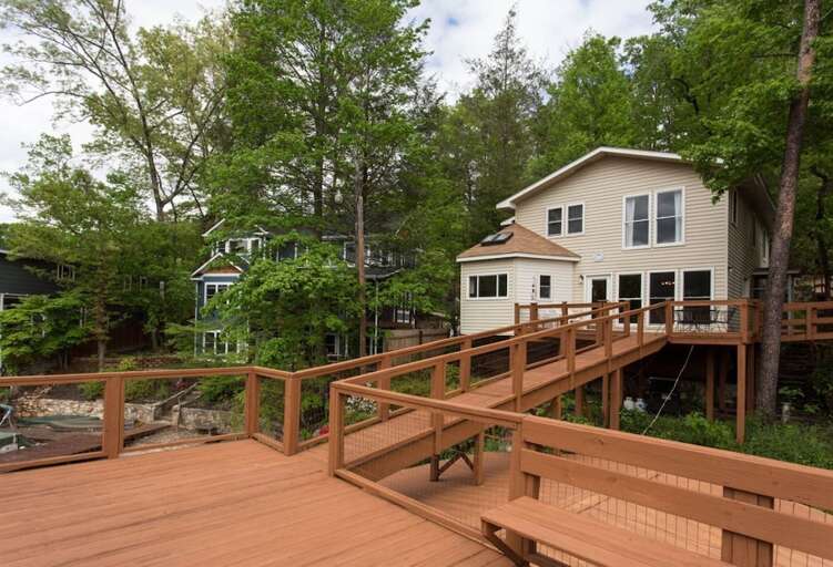 Here you can see the entire ramp leading to the house.