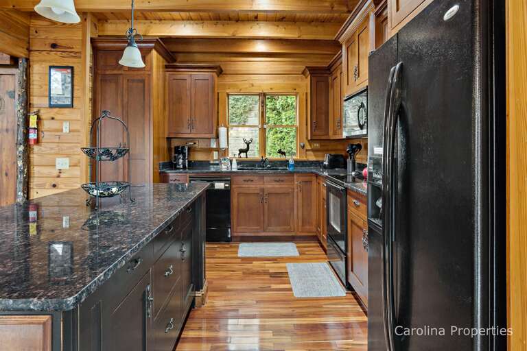 Large open concept kitchen with everything you need