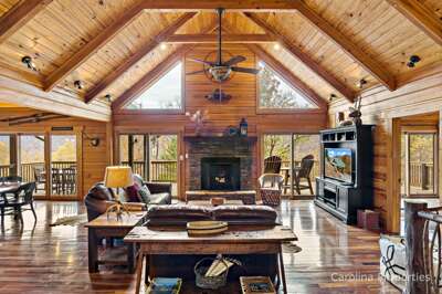 Floor to ceiling windows let in plenty of natural lighting