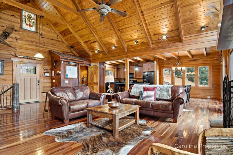 Plenty of seating in the livingroom