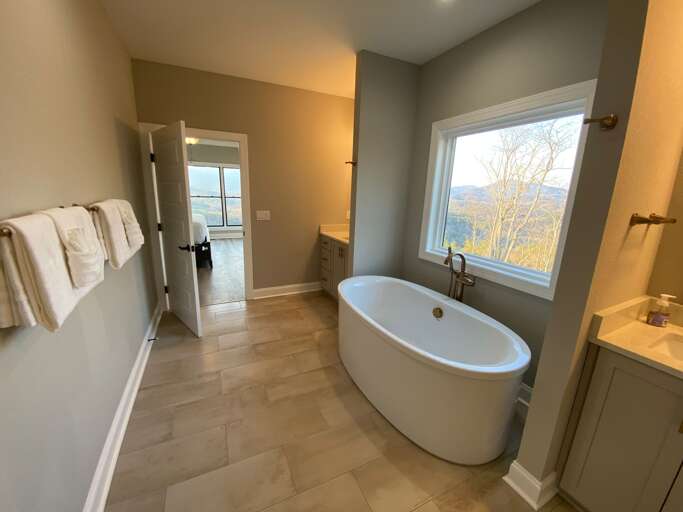 Main level master bathroom