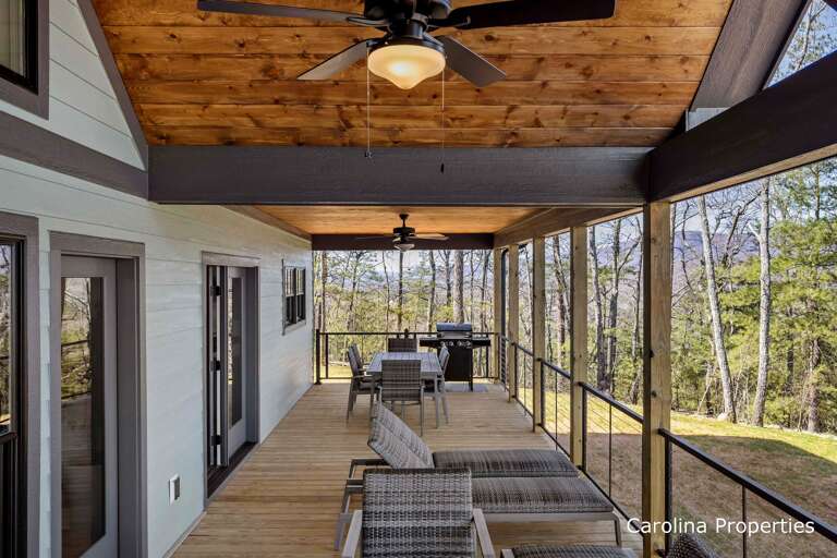 Spacious back deck