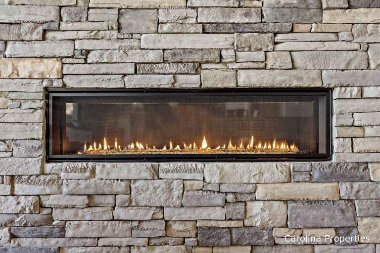 Gas fireplace