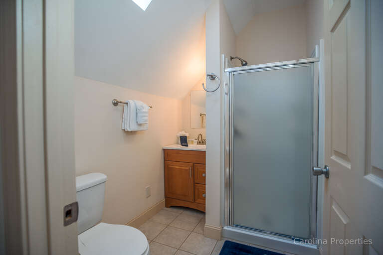 Upper level private bathroom