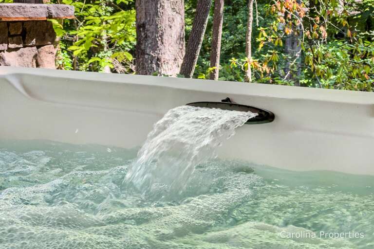 Relaxing jets throughout 