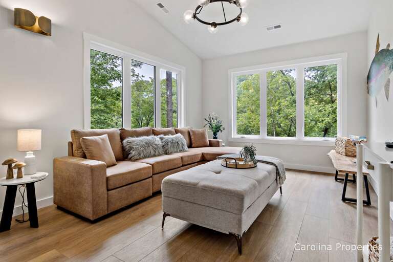 Cozy seating in the livingroom