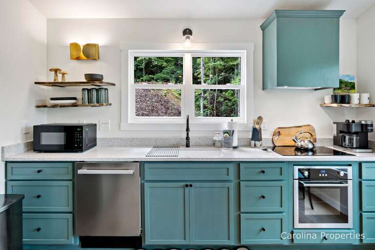 Fully functional kitchen