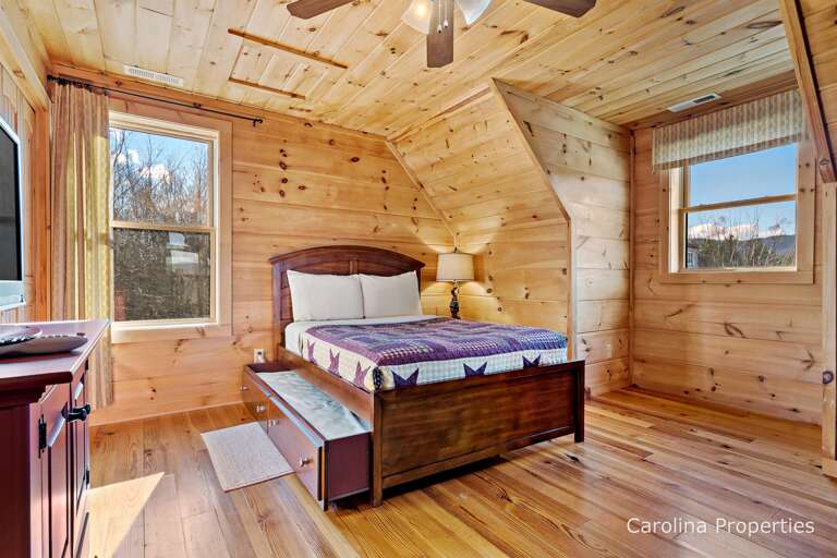 Upstairs bedroom features Full size bed and Twin size trundle