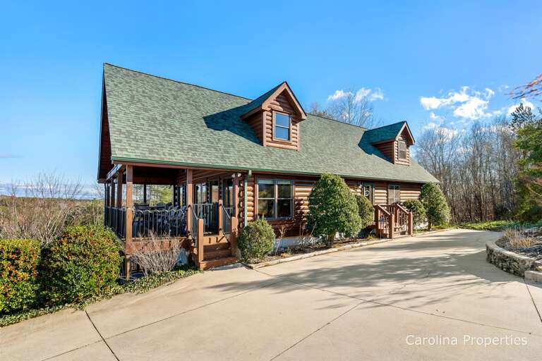 Welcome to Cozy Bear Lodge!