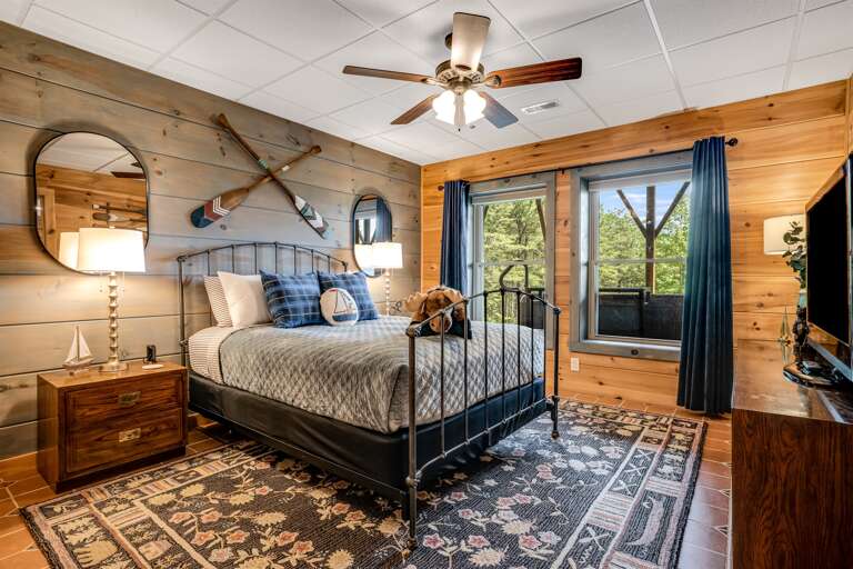 Lower level bedroom with queen size bed