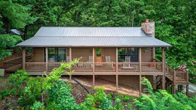 Welcome to My Mountain Paradise!