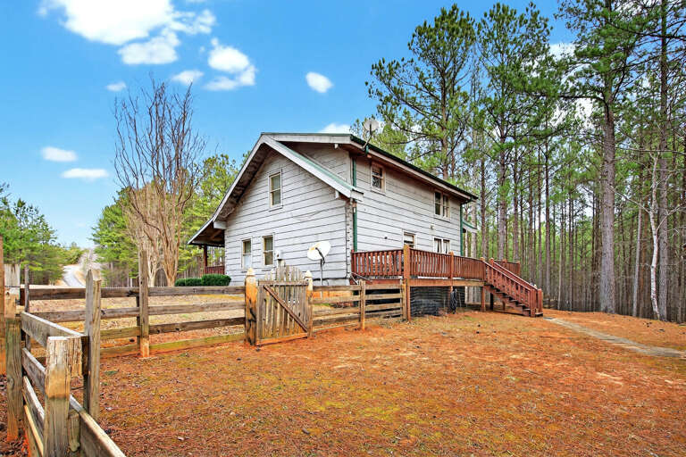 Fenced in backyard perfect for your furry friends