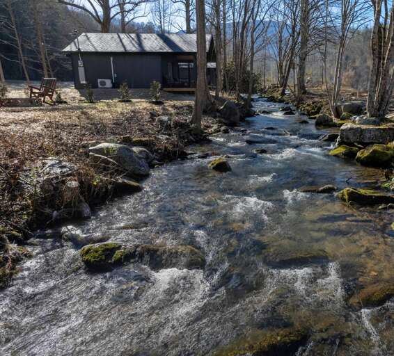 Mountain Majesty 1 Bedroom Vacation Cottage For Rent Cosby Tennessee