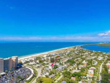 Sunny Escape - A Monthly Beach Rental