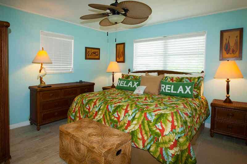 Blue Heaven 3 Bedroom House for 6 Guests in Cudjoe Key, FL